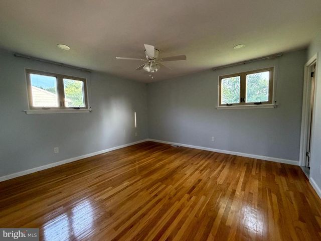 3303 SILVERSIDE RD, Wilmington, DE 19810