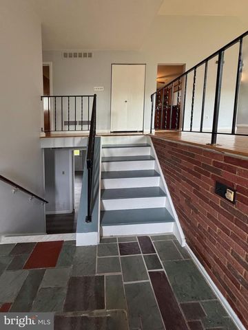 3303 SILVERSIDE RD, Wilmington, DE 19810