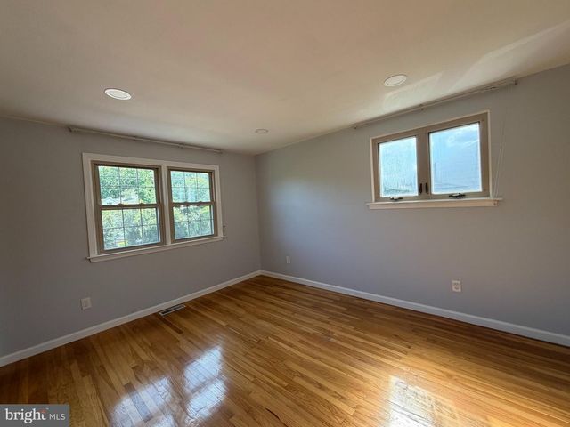 3303 SILVERSIDE RD, Wilmington, DE 19810