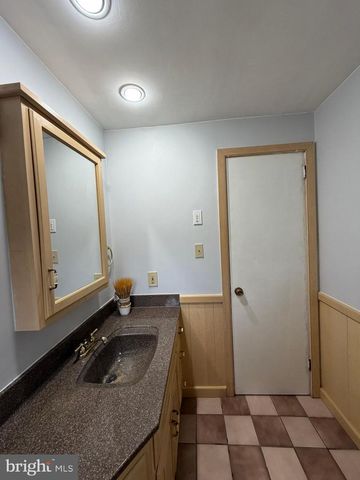 3303 SILVERSIDE RD, Wilmington, DE 19810