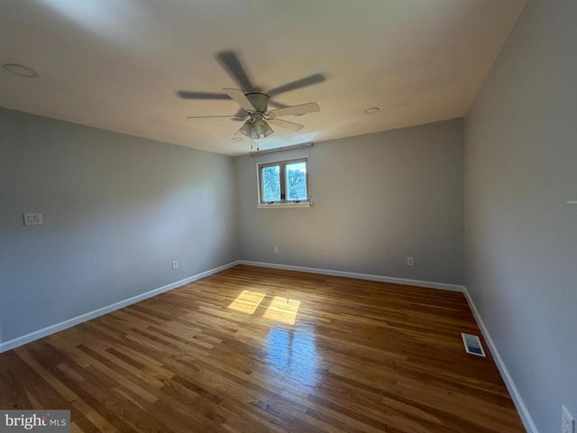 3303 SILVERSIDE RD, Wilmington, DE 19810