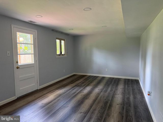 3303 SILVERSIDE RD, Wilmington, DE 19810