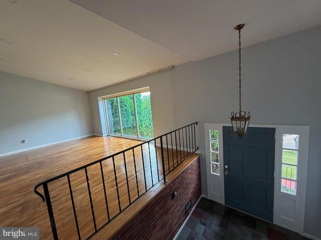 3303 SILVERSIDE RD, Wilmington, DE 19810
