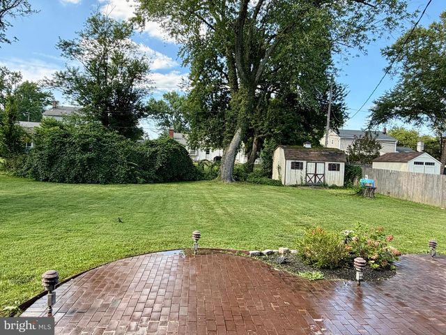 3303 SILVERSIDE RD, Wilmington, DE 19810
