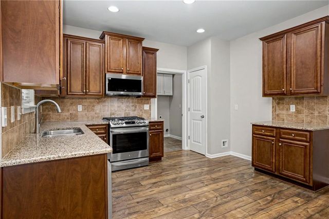 21 Seville Court, Newnan, GA 30263