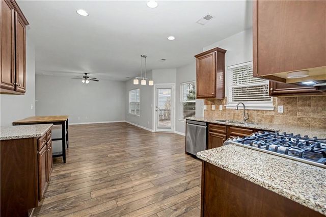 21 Seville Court, Newnan, GA 30263