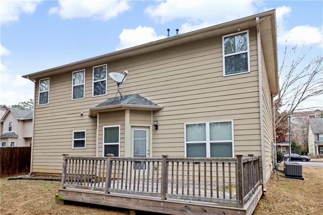 21 Seville Court, Newnan, GA 30263