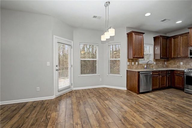 21 Seville Court, Newnan, GA 30263