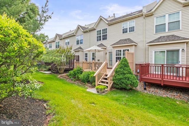 201 WYNCOTE CT, Lansdale, PA 19446