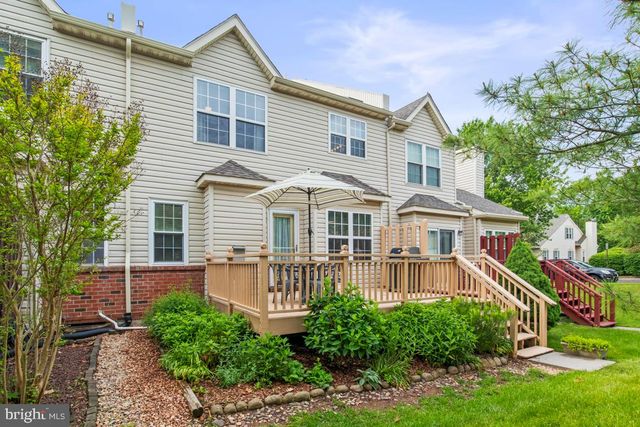 201 WYNCOTE CT, Lansdale, PA 19446