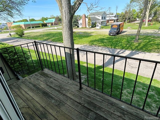 19810 W 12 MILE Road 14, Southfield, MI 48076