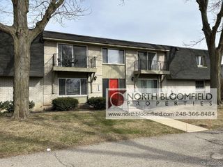 19810 W 12 MILE Road 14, Southfield, MI 48076