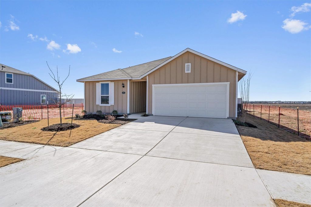 2471 Winding Creek RD, Kyle, TX 78640