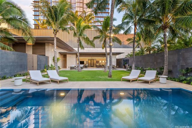 1100 Ala Moana Boulevard PH3802, Honolulu, HI 96814