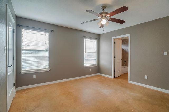 324 Kaanapali LN, Bastrop, TX 78602