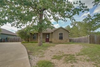 324 Kaanapali LN, Bastrop, TX 78602