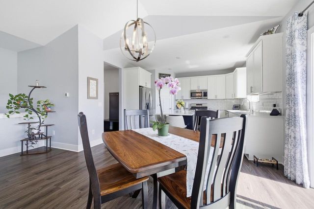 1017 Durango DRIVE, Hartford, WI 53027