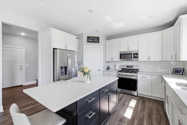 1017 Durango DRIVE, Hartford, WI 53027