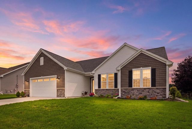 1017 Durango DRIVE, Hartford, WI 53027