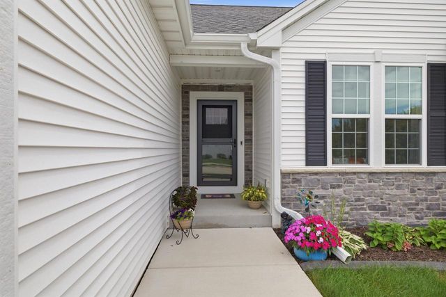 1017 Durango DRIVE, Hartford, WI 53027