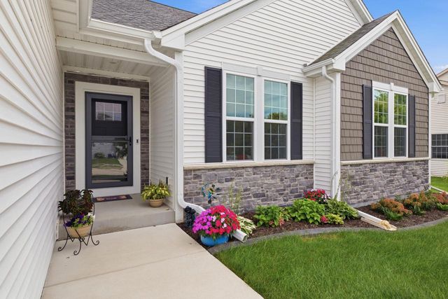 1017 Durango DRIVE, Hartford, WI 53027