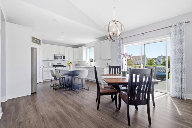 1017 Durango DRIVE, Hartford, WI 53027