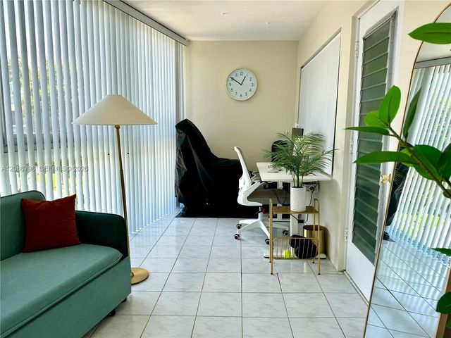 3000 NE 48th Street 203, Fort Lauderdale, FL 33308