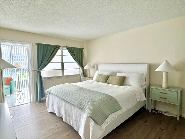3000 NE 48th Street 203, Fort Lauderdale, FL 33308