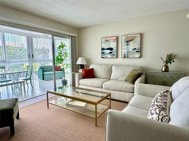 3000 NE 48th Street 203, Fort Lauderdale, FL 33308