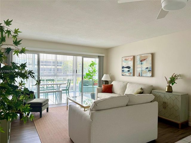 3000 NE 48th Street 203, Fort Lauderdale, FL 33308