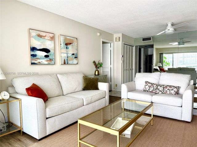3000 NE 48th Street 203, Fort Lauderdale, FL 33308