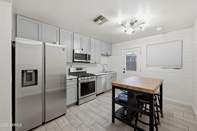 1033 N 25TH Street, Phoenix, AZ 85008