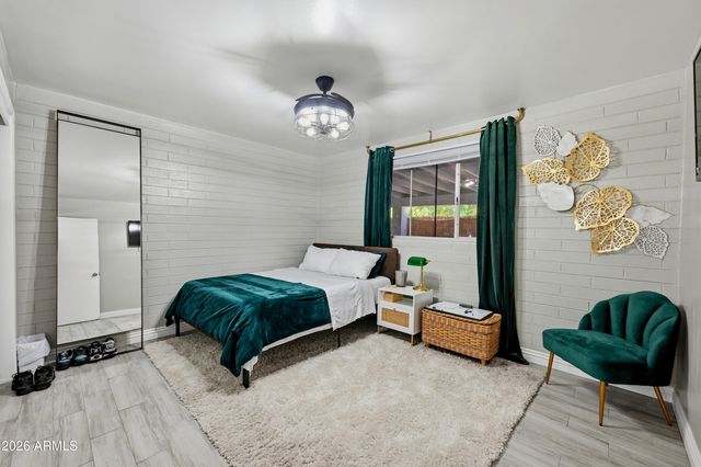 1033 N 25TH Street, Phoenix, AZ 85008