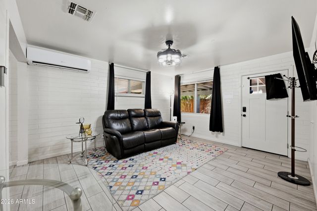 1033 N 25TH Street, Phoenix, AZ 85008
