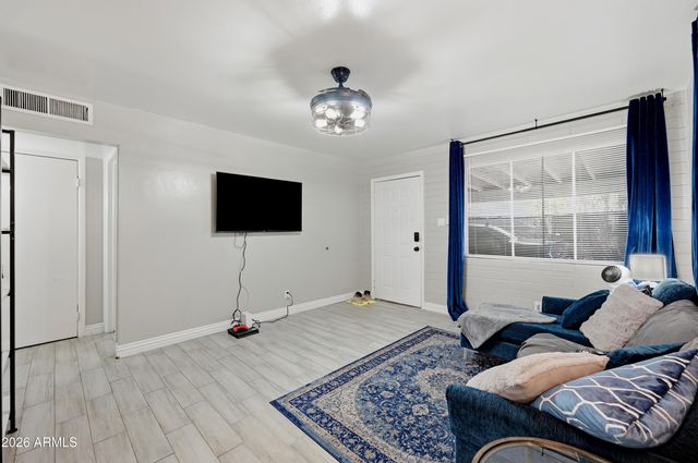 1033 N 25TH Street, Phoenix, AZ 85008
