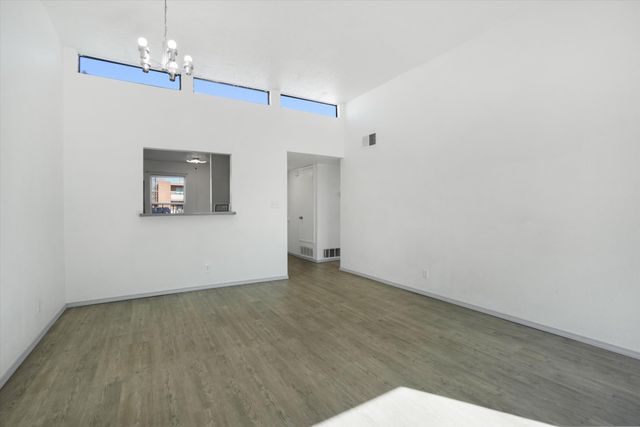 12724 Singing Arrow Avenue SE, Albuquerque, NM 87123