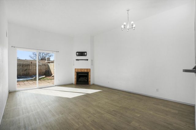 12724 Singing Arrow Avenue SE, Albuquerque, NM 87123