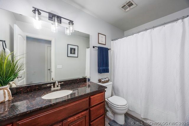 3922 Quarry Park Drive, Bartlesville, OK 74006