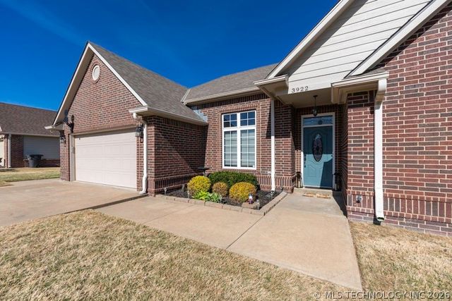 3922 Quarry Park Drive, Bartlesville, OK 74006