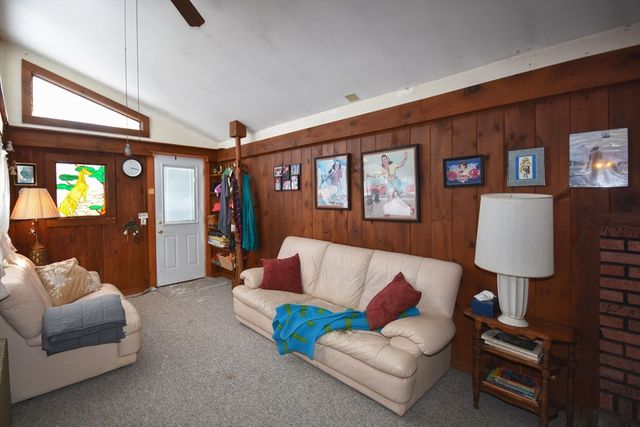 768 Washington Mountain Rd, Washington, MA 01223