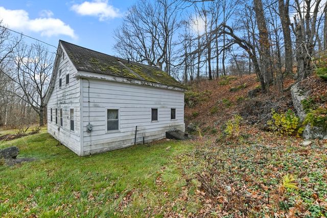768 Washington Mountain Rd, Washington, MA 01223