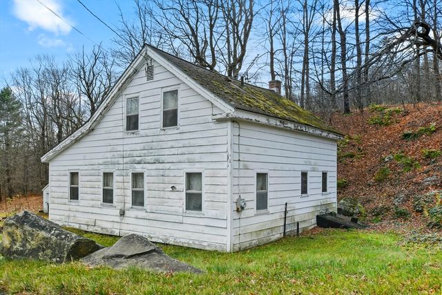 768 Washington Mountain Rd, Washington, MA 01223