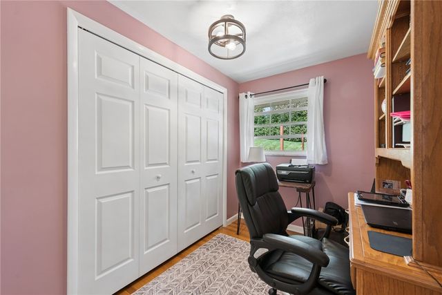 11 Lynn Lee Dr, City Of Greensburg, PA 15601