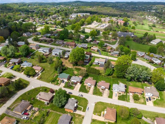 11 Lynn Lee Dr, City Of Greensburg, PA 15601