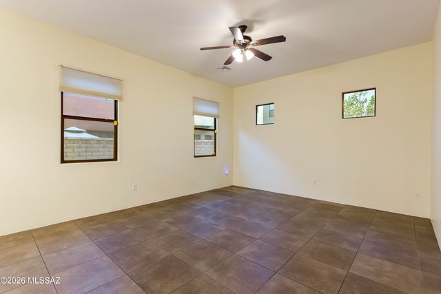 453 E Croydon Park Road, Tucson, AZ 85704