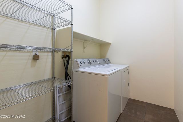 453 E Croydon Park Road, Tucson, AZ 85704