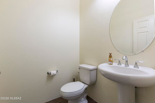 453 E Croydon Park Road, Tucson, AZ 85704