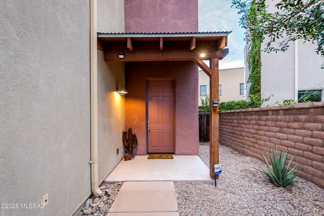 453 E Croydon Park Road, Tucson, AZ 85704