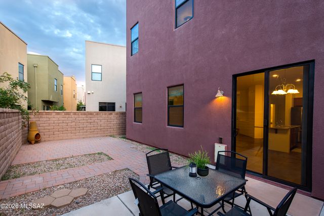 453 E Croydon Park Road, Tucson, AZ 85704