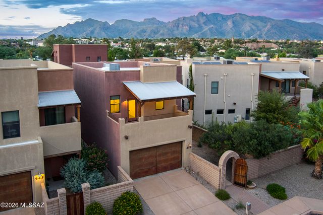 453 E Croydon Park Road, Tucson, AZ 85704